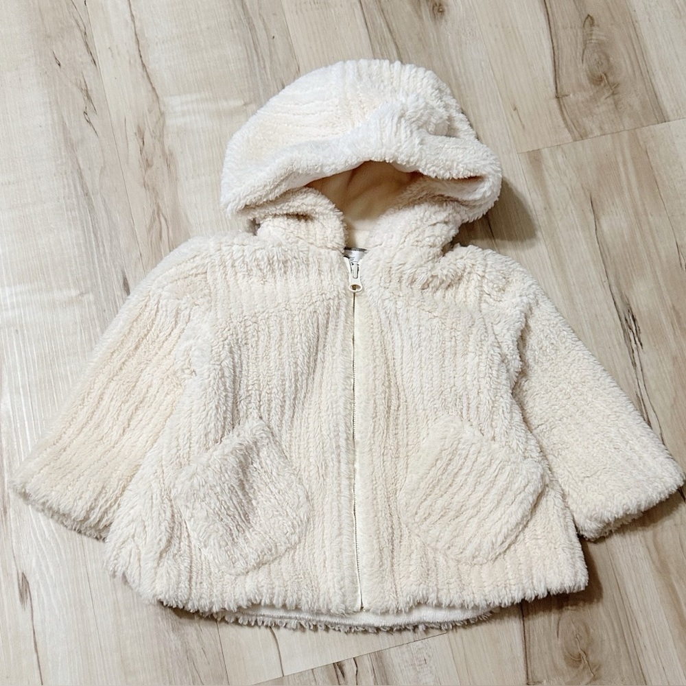 American Widgeon Faux Fur‎ Swing Coat in ivory Size 18m